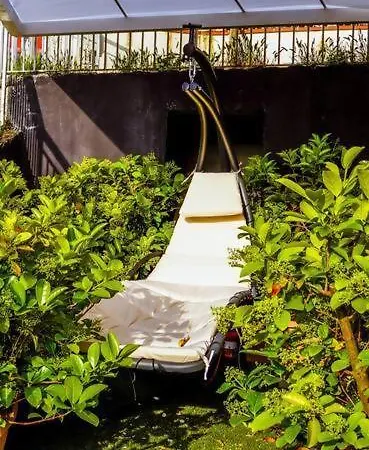 Con Piscina Idromassaggio E Palestra Итри